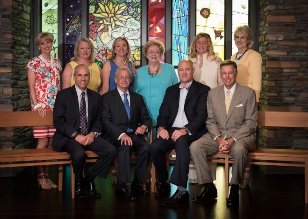 Standing L to R: Nancy Colston, President, The Medial Center Foundation; Anne Elisabeth Braselton; Susan Braselton Fant; Mrs. Henry Edward Braselton; Stephanie Braselton Williams; Carol Burrell, CEO, Northeast Georgia Health System.
Seated L to R: A