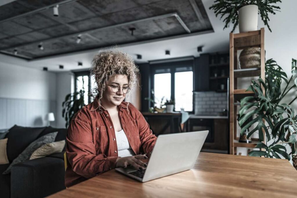woman working on laptop
