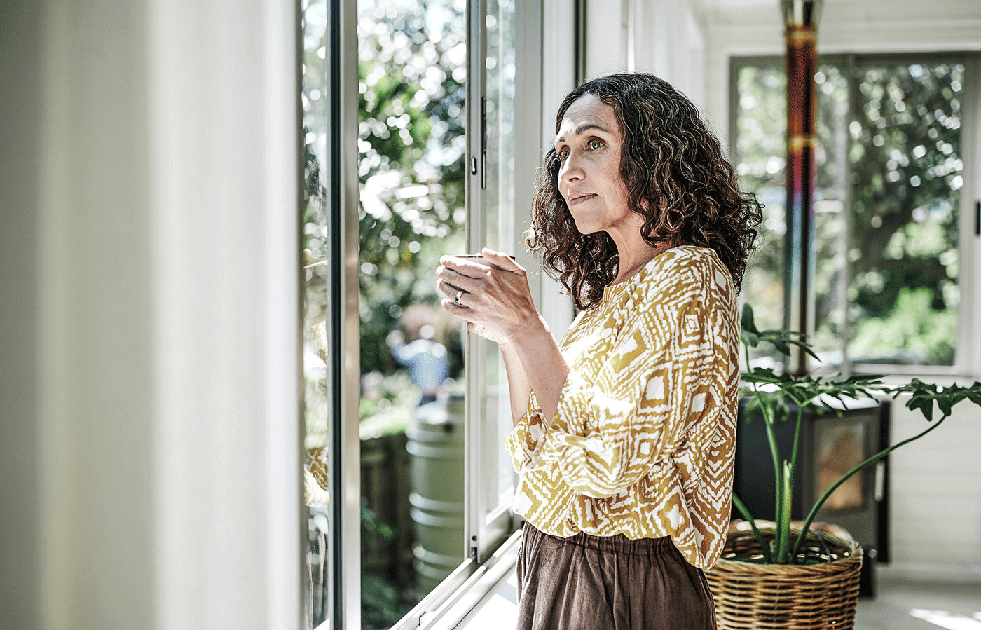 What can I expect after thyroid surgery?